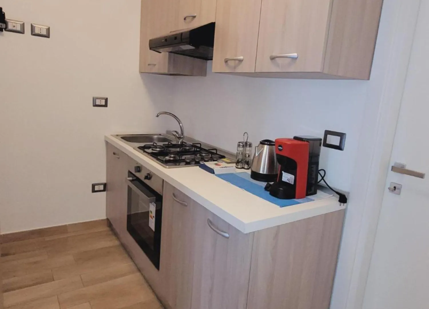 Ferienwohnung House Airport CTA Apartment