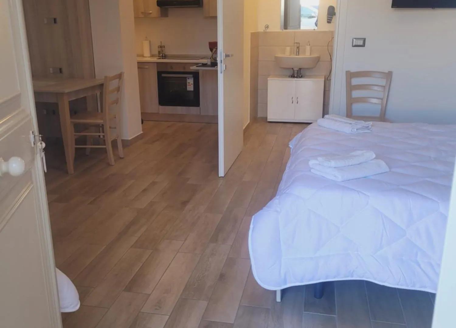 Ferienwohnung House Airport CTA Apartment