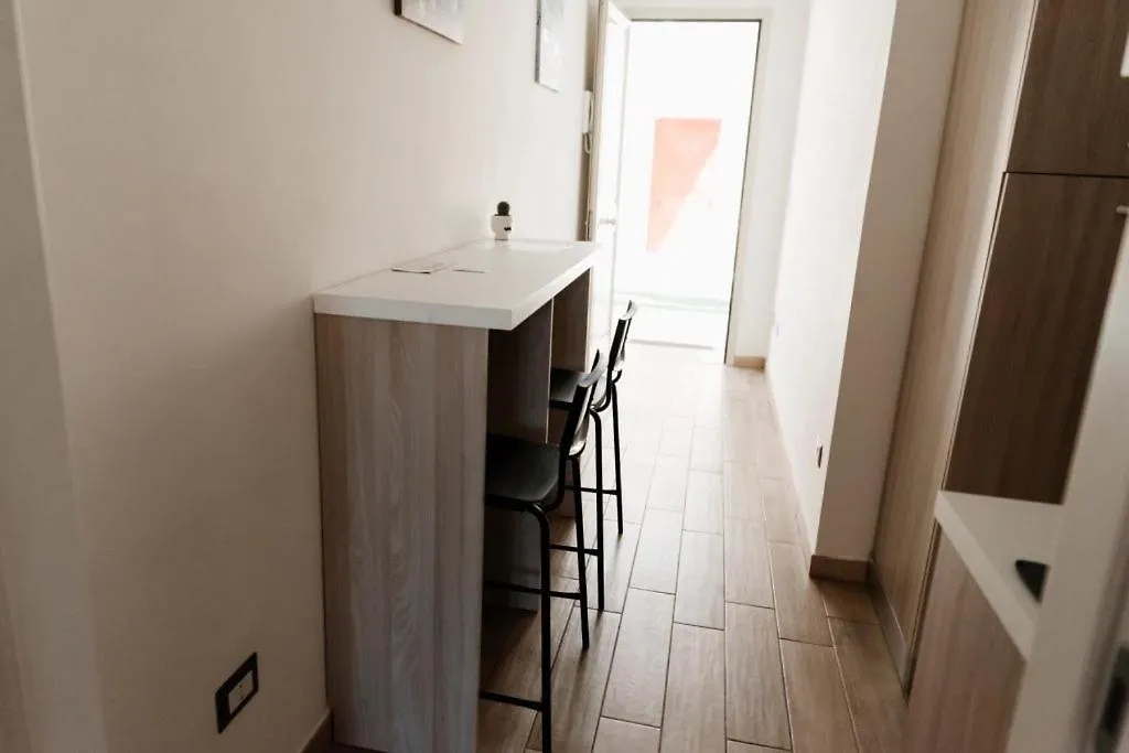 Ferienwohnung House Airport CTA Apartment